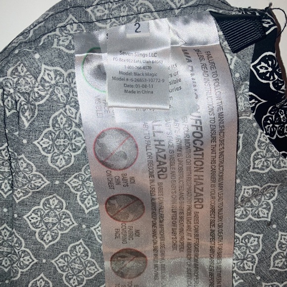 Seven Slings LLC The Original Pouch Sling Black Magic Boho Print NWOT Seven Baby - Picture 5 of 13